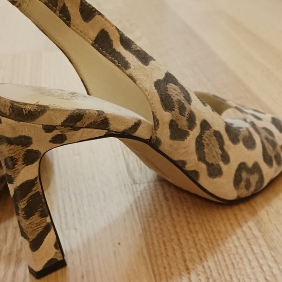 Vince Camuto Reteema Heeled/Peep Toe Sandals size 8.5 for women - Picture 8 of 8